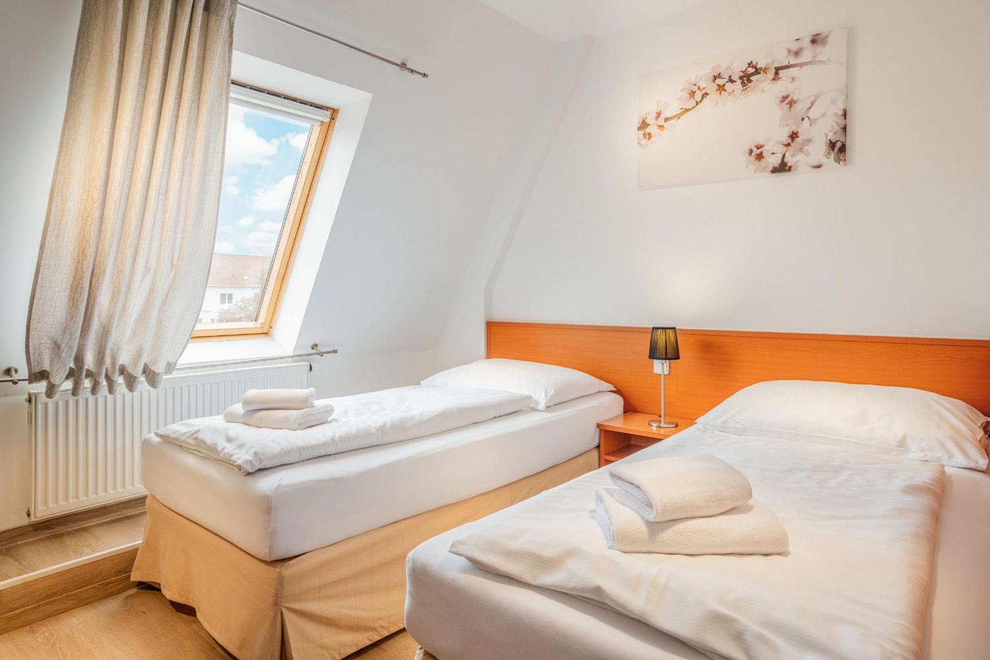 Wine Wellness Hotel Amande הוסטופצ'ה מראה חיצוני תמונה